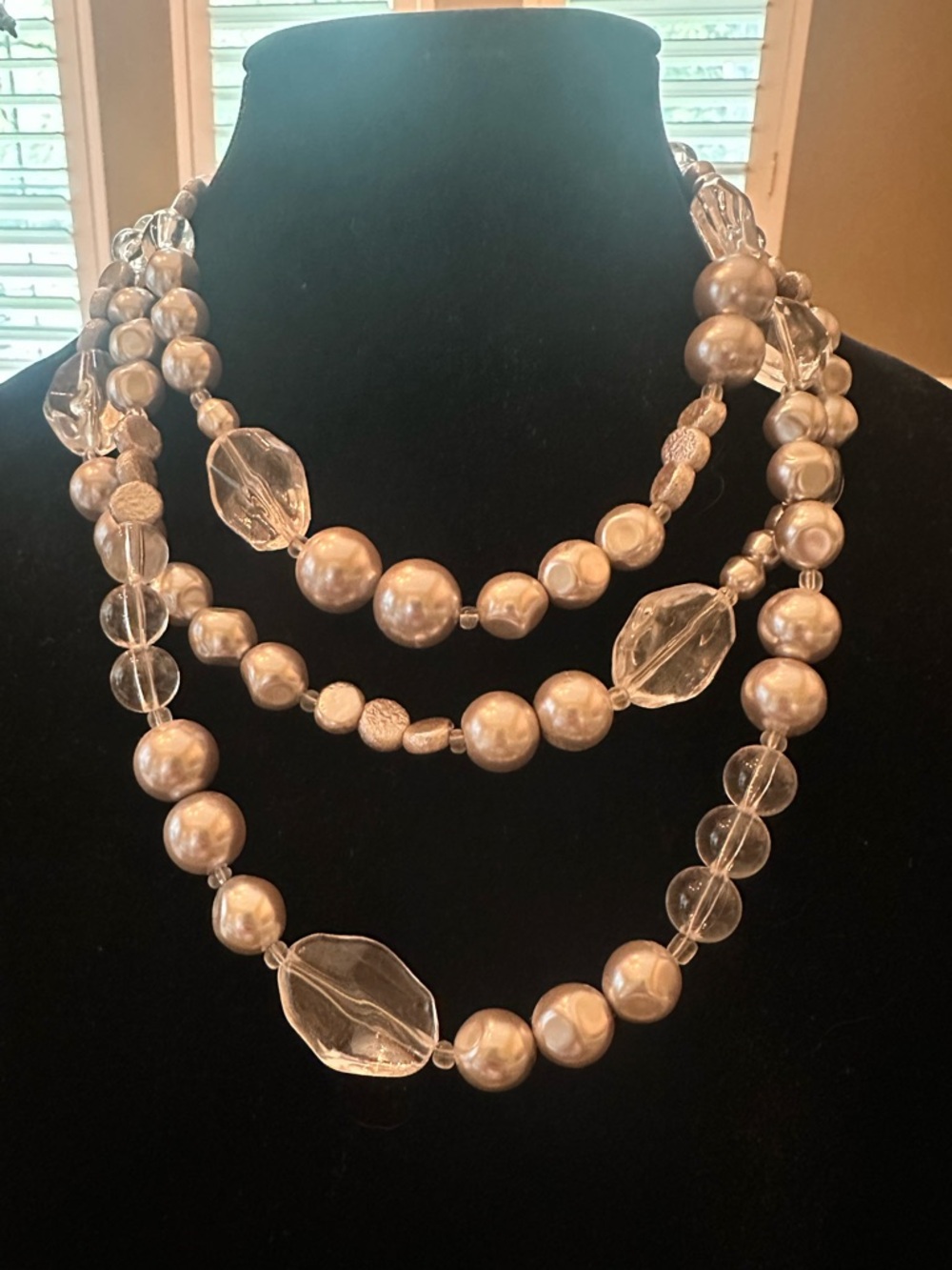 NWT Chico’s Multi Strand Pearl Lucite Statement Necklace Layered Bold - Picture 2 of 5